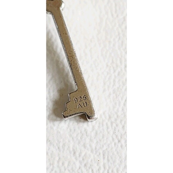 KAY/ZALES JEWELERS TRIPLE HEARTS IN HEART DIAMOND ACCENT KEY PENDANT AND CHAIN - Picture 4 of 6